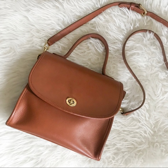 Coach Handbags - Authentic Vintage Coach Manor Bag 9977 British Tan